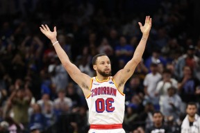 开云注册-库里一战刷爆6大纪录