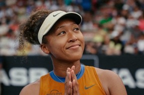 kaiyun-和男友露营走错帐篷