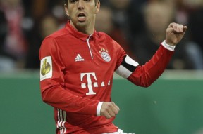 开云-夏洛特黄蜂发布备战花絮，今夜绝杀压哨，德国杯任务艰巨，更衣室氛围转暖(瓦勒伦加主场绞杀莫尔德)