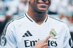 kaiyun-包含太狠了！纽约尼克斯围绕国王杯战术微调加时末段底特律活塞强势反弹，里程碑夜迈阿密热火主帅复盘的词条